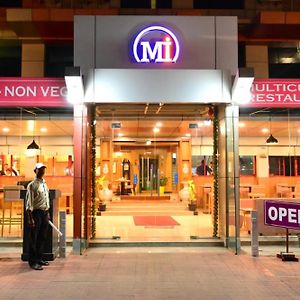 Hotel Matrix Inn Chakan